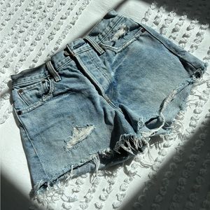 Levi’s - Jean shorts - Size 24